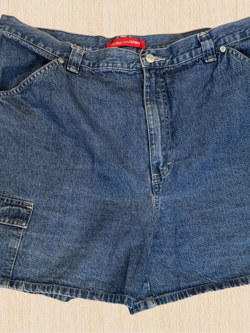 Gloria Vanderbilt Medium Blue Denim Jean Shorts